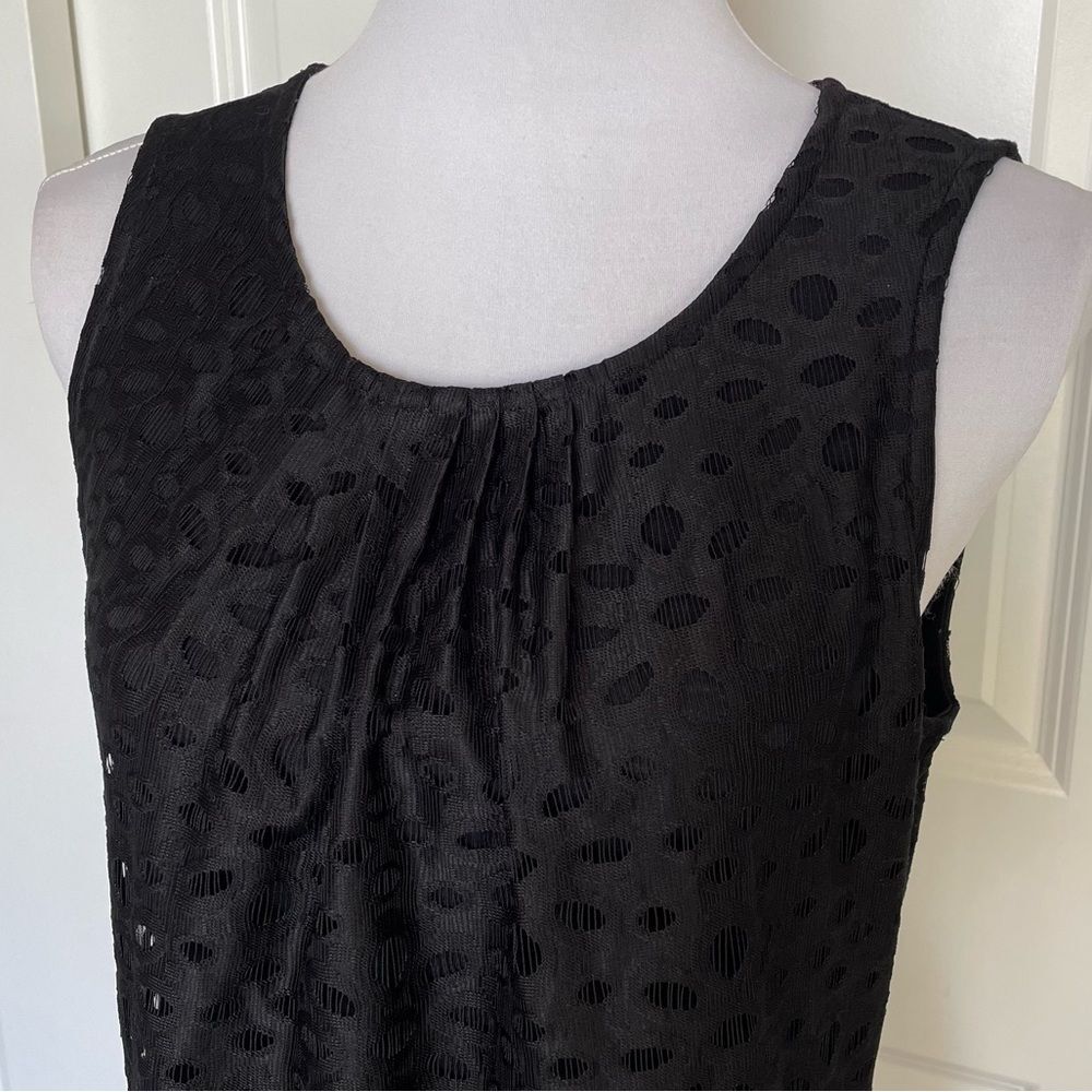 Banana republic Black Lace Tank Too size Medium - Picture 2 of 11